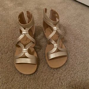 NWOT Girls sandals size 12